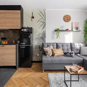 Superapart Bruna 22 , Warszawa Polska